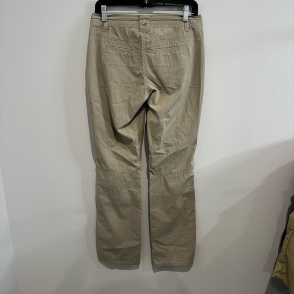 Kuhl Women’s Spire Roll Up Cargo Pants Short Khaki Gorpcore Hiking Travel - Picture 7 of 11